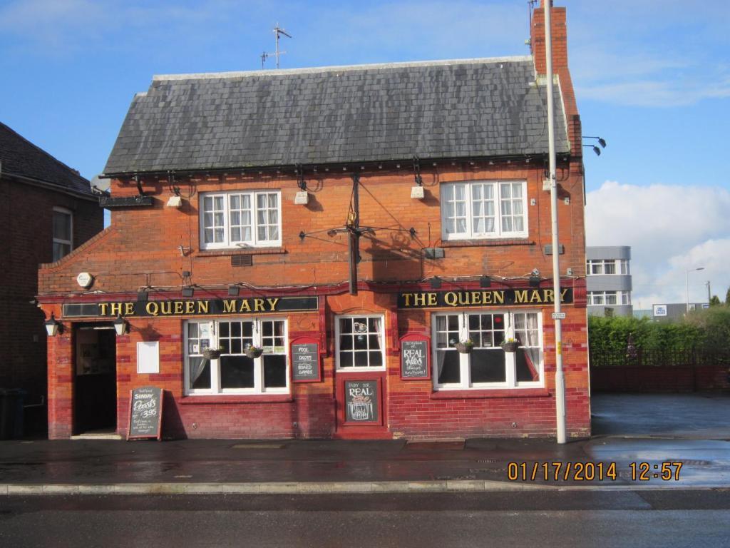 פול Queen Mary Inn מראה חיצוני תמונה